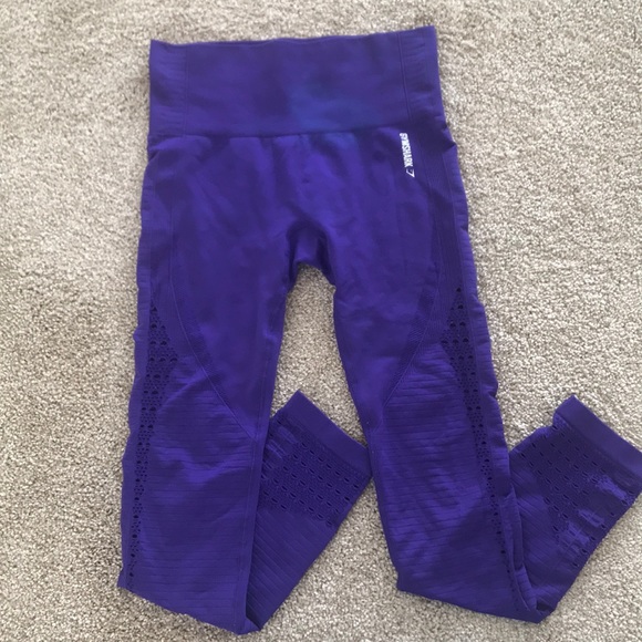 Gymshark Pants - Gymshark midwaist purple leggings